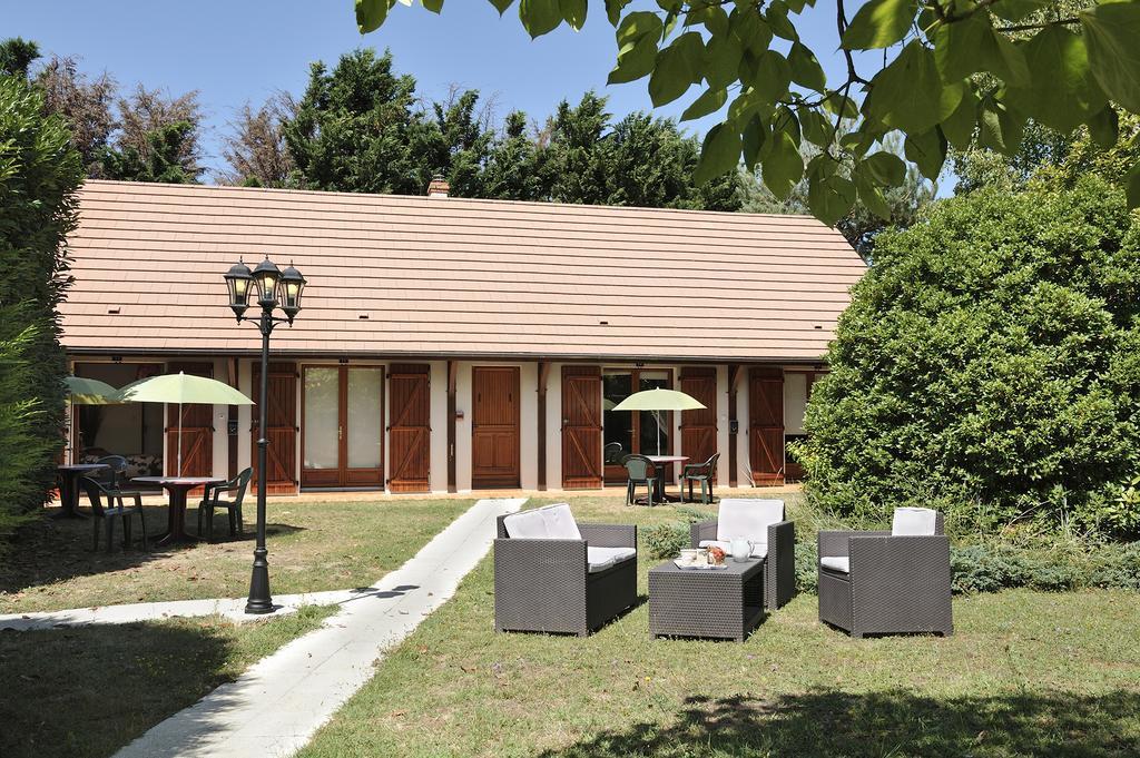 Logis Hotel Restaurant Le Vieux Fusil Soings-en-Sologne Exterior foto